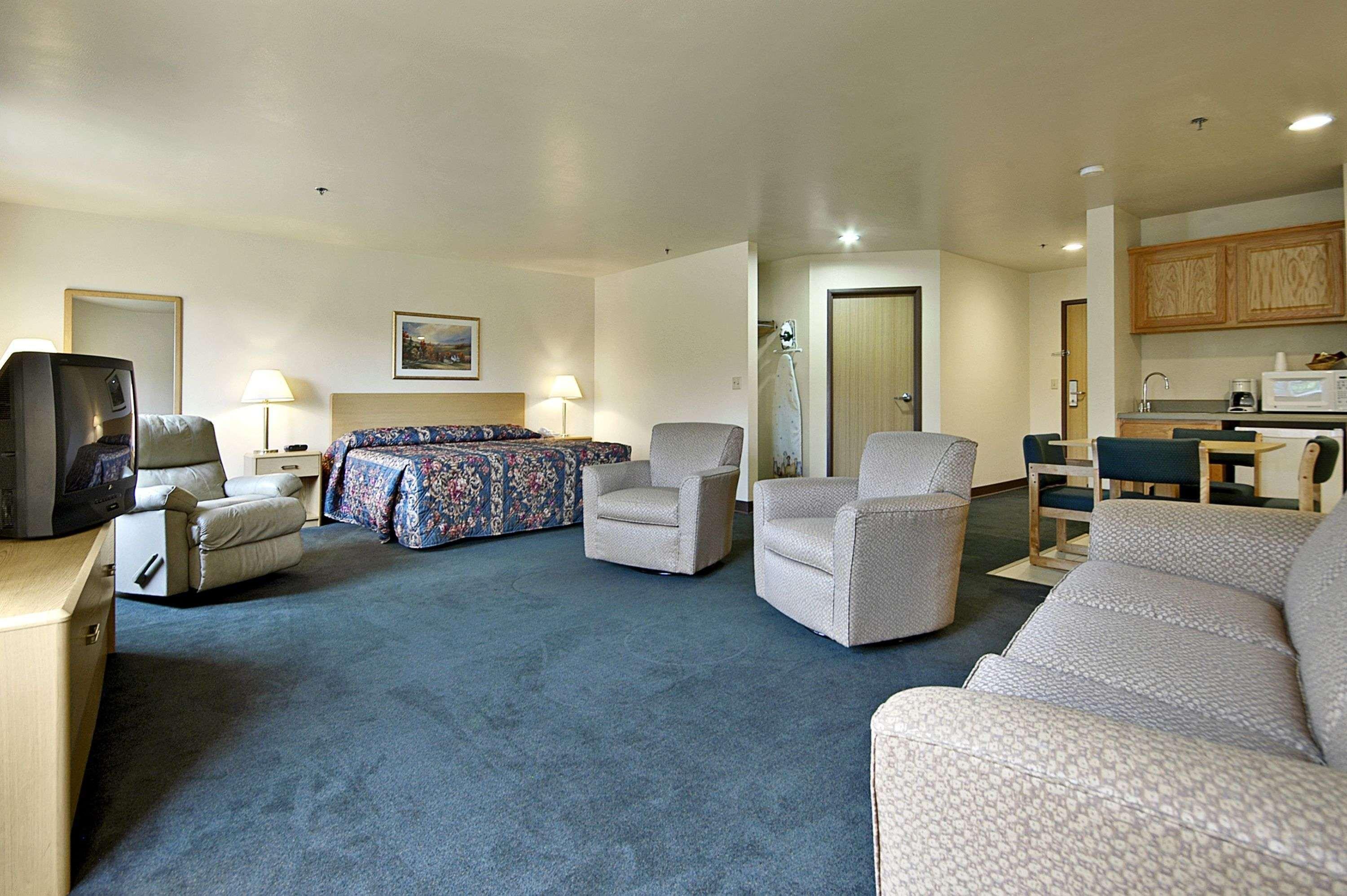 Motel Super 8 By Wyndham Ava Esterno foto