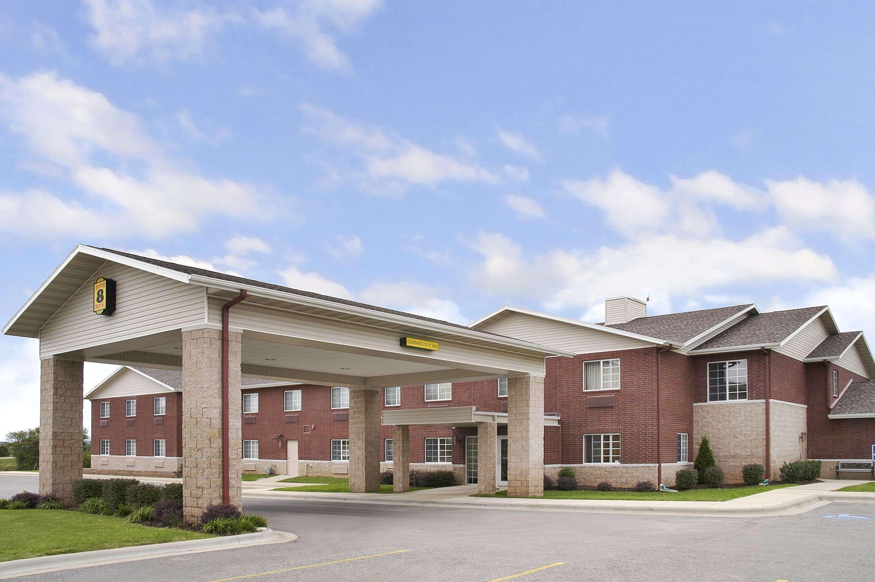 Motel Super 8 By Wyndham Ava Esterno foto